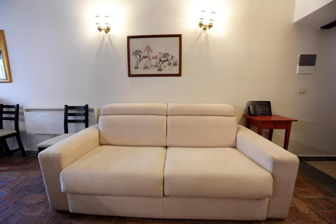 Grotte - Campo De' Fiori Apartment Rome Luaran gambar