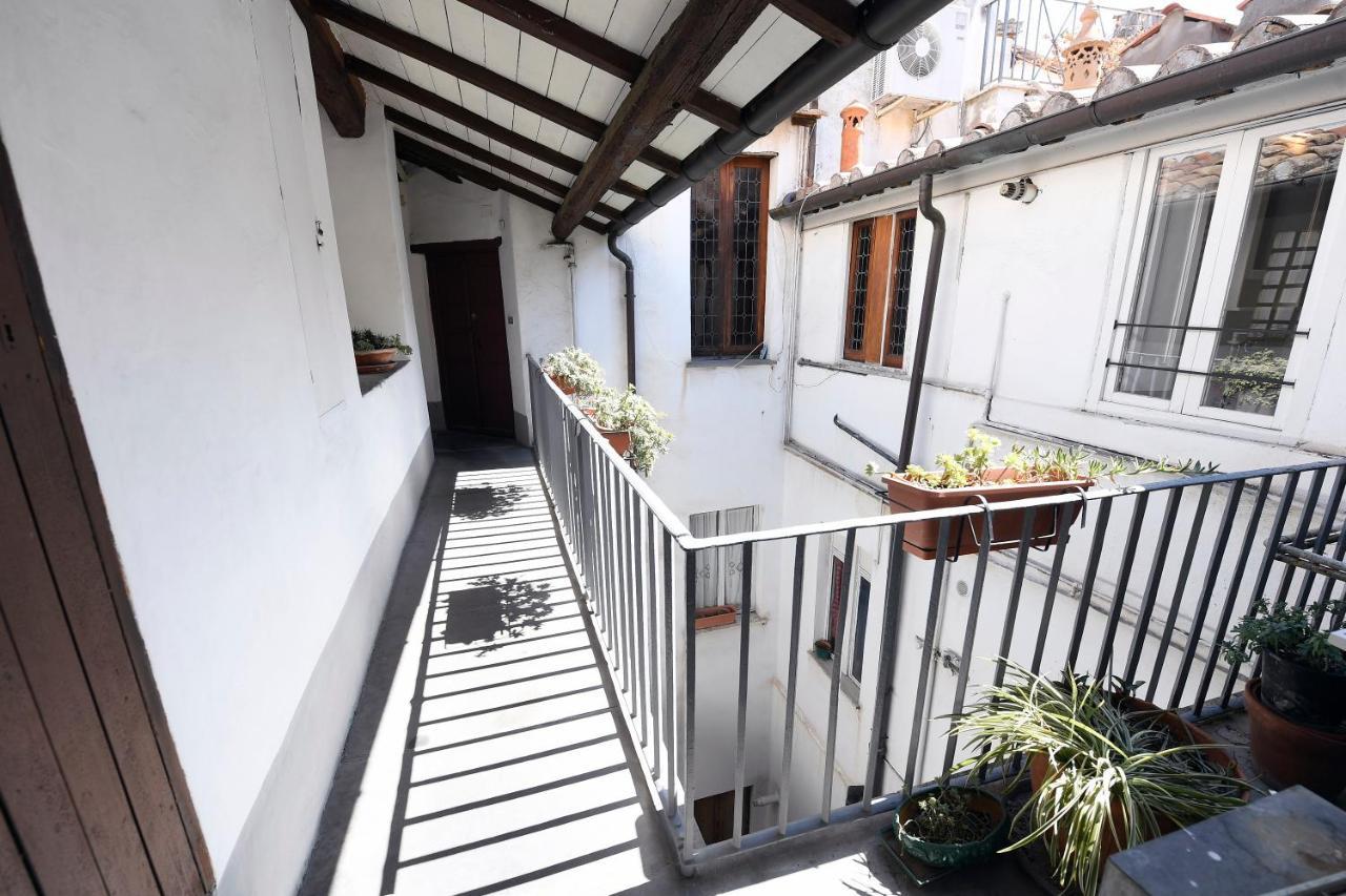 Grotte - Campo De' Fiori Apartment Rome Luaran gambar